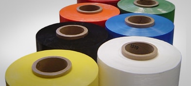 Ideal para distinguir inventarios o lotes de producto. Disponible en colores primarios (rojo, azul, negro, blanco, amarillo, verde y naranja). Provee una capa de color que ayuda a que el producto no se vea por fuera.